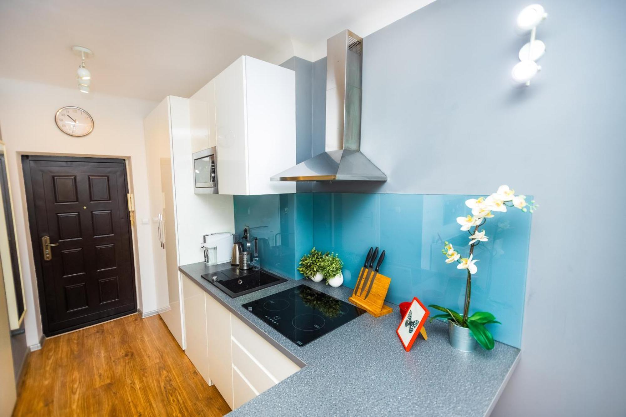 Cozy Studio Next To The Metro And City Center Varşova Dış mekan fotoğraf