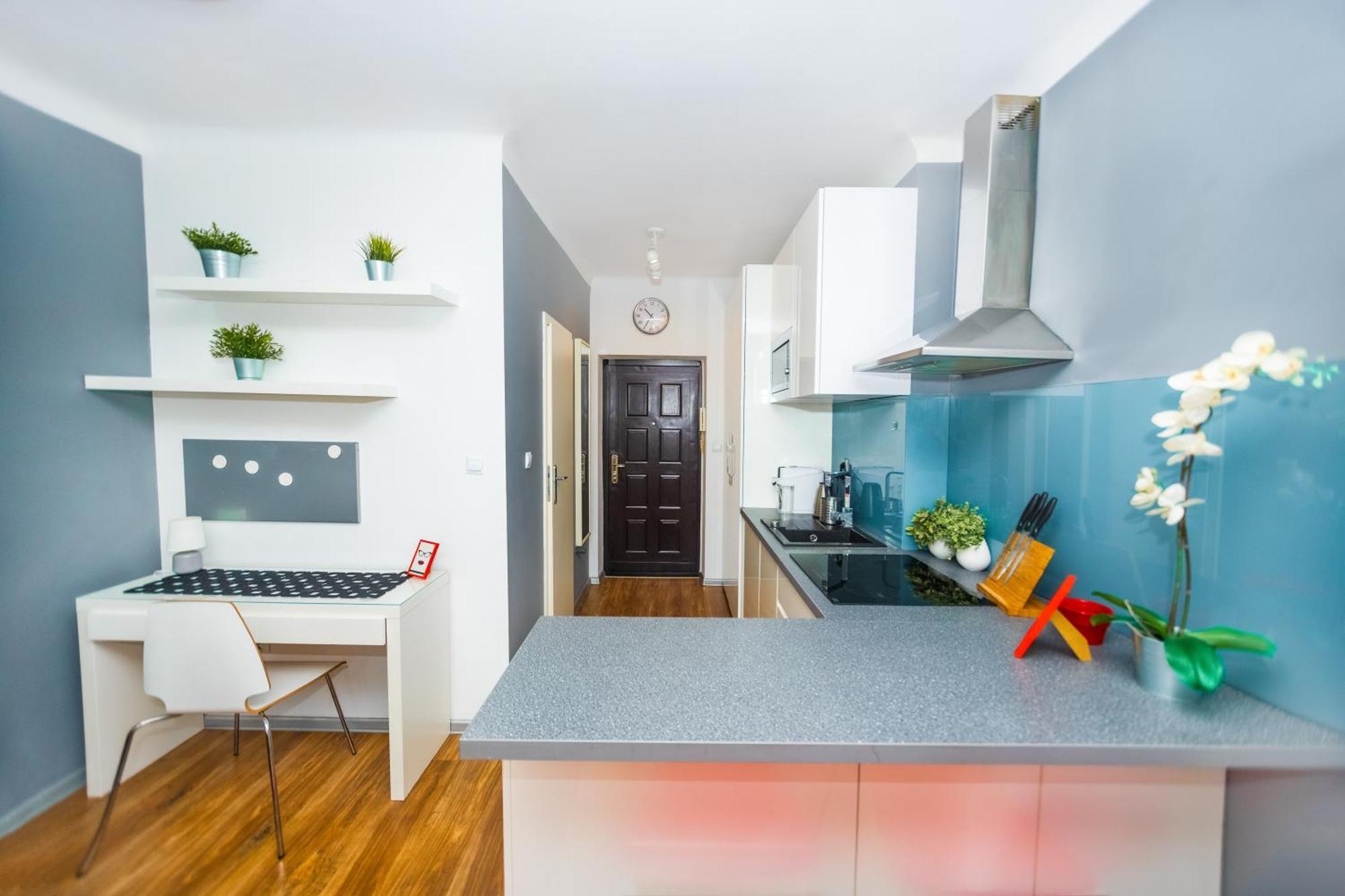 Cozy Studio Next To The Metro And City Center Varşova Dış mekan fotoğraf
