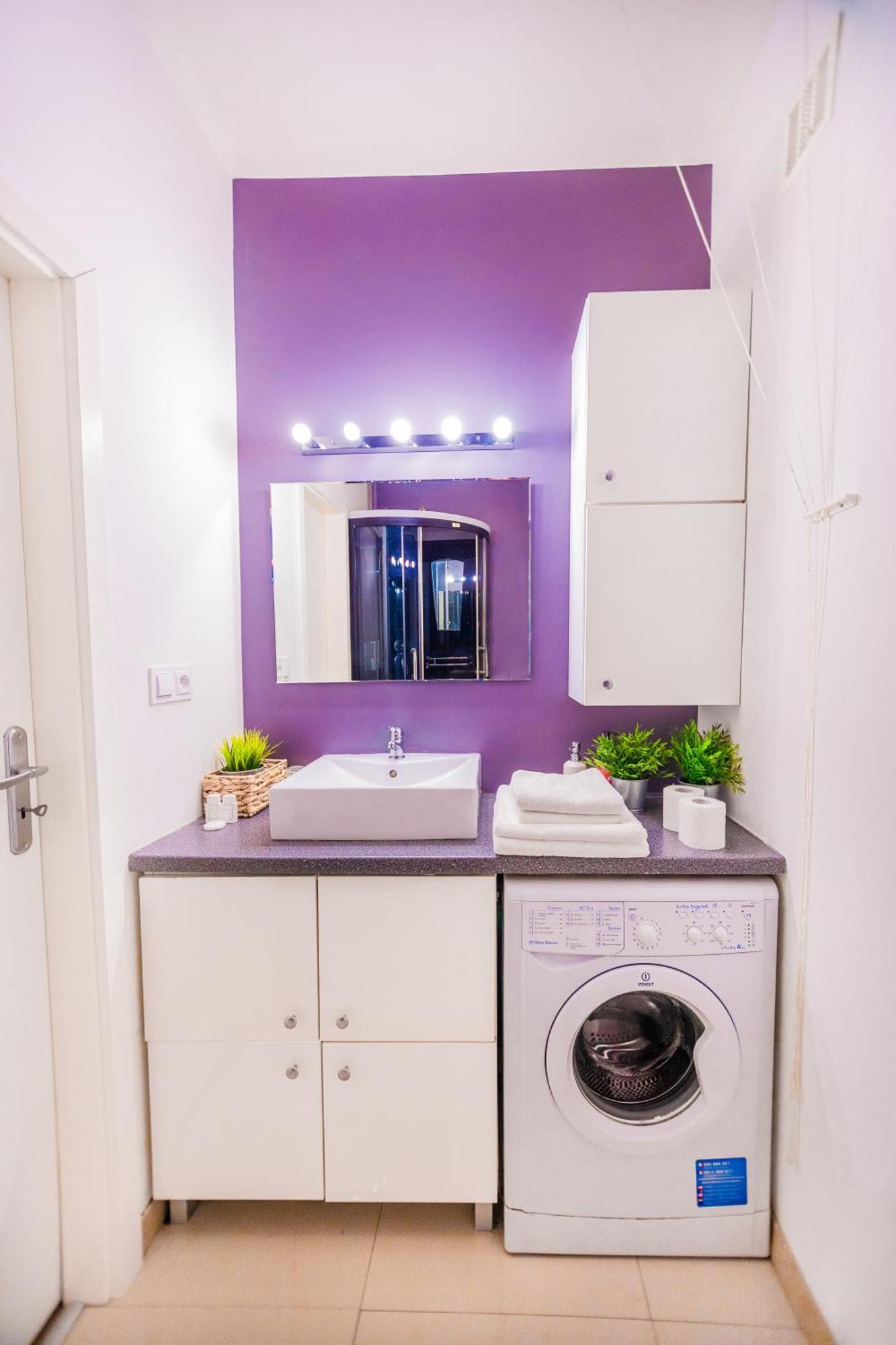 Cozy Studio Next To The Metro And City Center Varşova Dış mekan fotoğraf